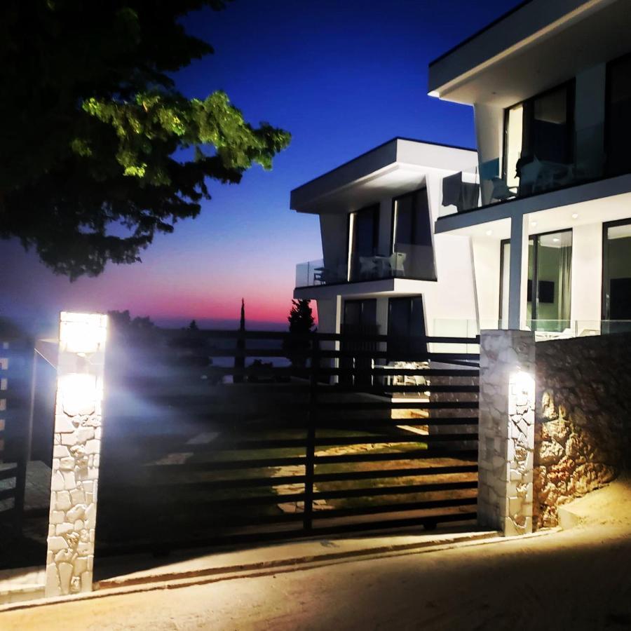 Summer Wine Boutique Hotel Dhërmi Dış mekan fotoğraf