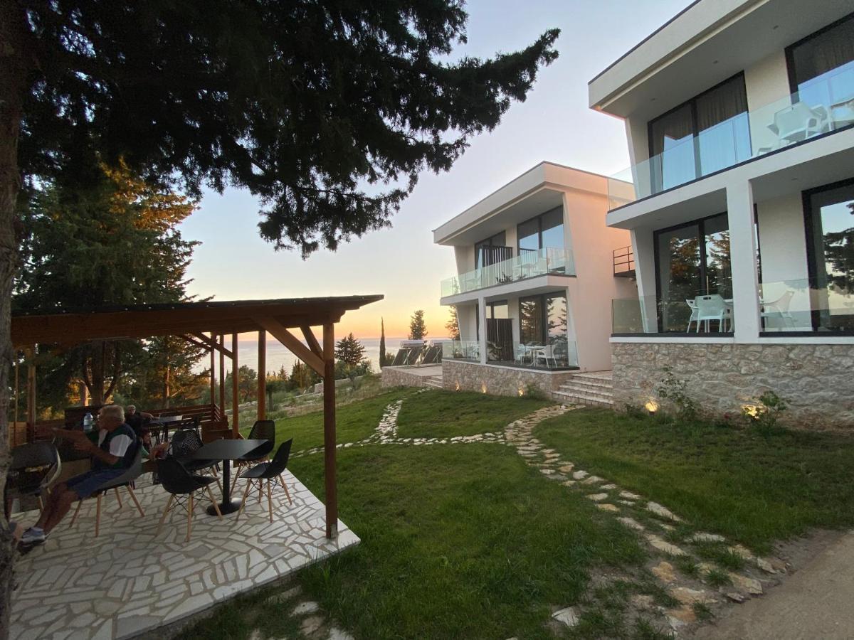 Summer Wine Boutique Hotel Dhërmi Dış mekan fotoğraf