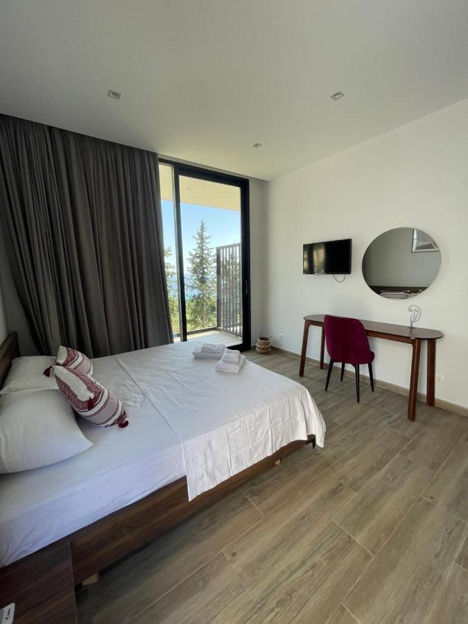 Summer Wine Boutique Hotel Dhërmi Dış mekan fotoğraf