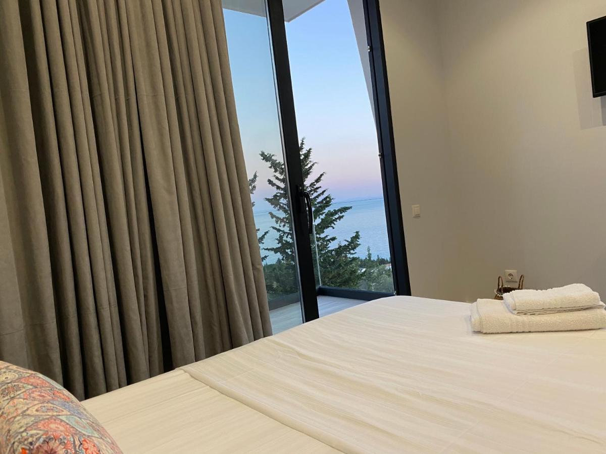 Summer Wine Boutique Hotel Dhërmi Dış mekan fotoğraf