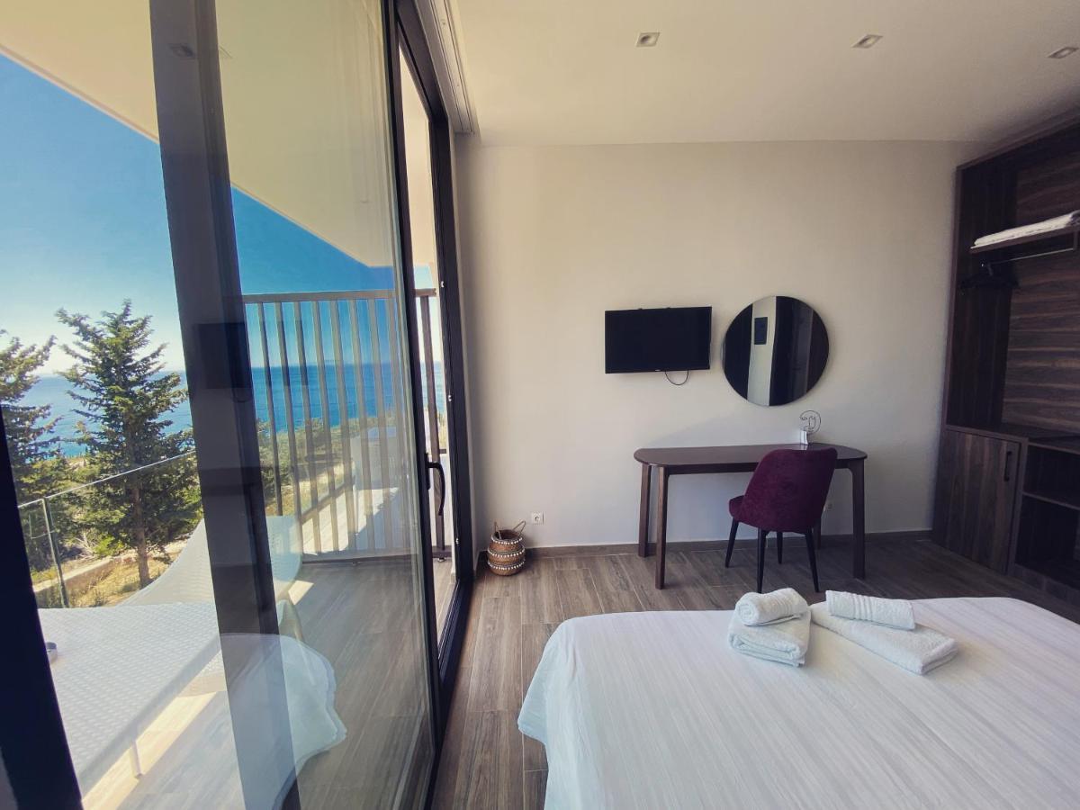 Summer Wine Boutique Hotel Dhërmi Dış mekan fotoğraf