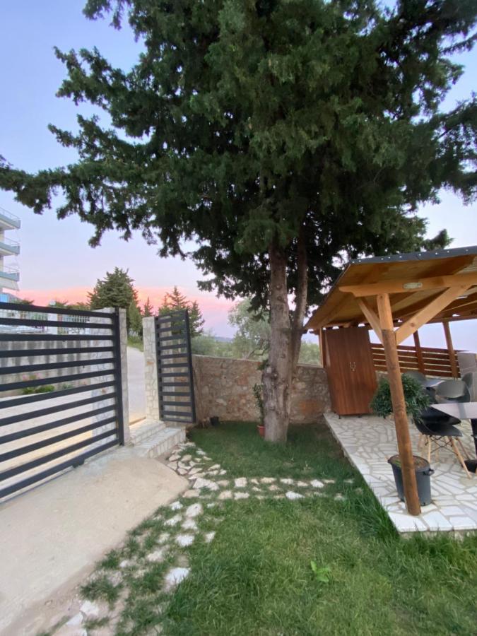 Summer Wine Boutique Hotel Dhërmi Dış mekan fotoğraf