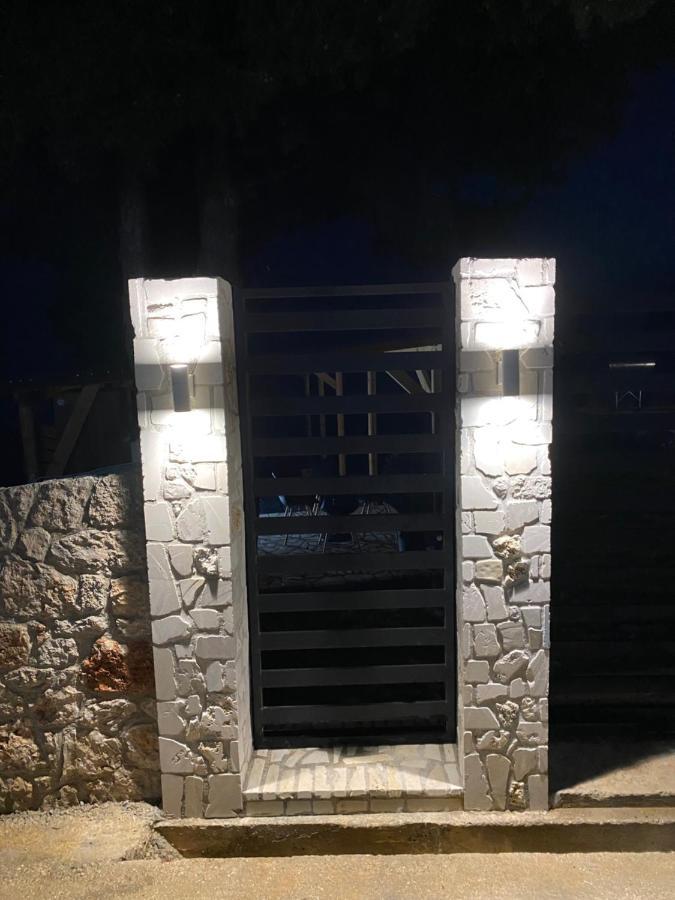 Summer Wine Boutique Hotel Dhërmi Dış mekan fotoğraf