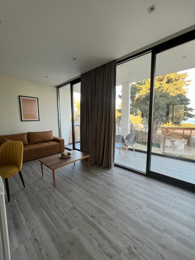 Summer Wine Boutique Hotel Dhërmi Dış mekan fotoğraf